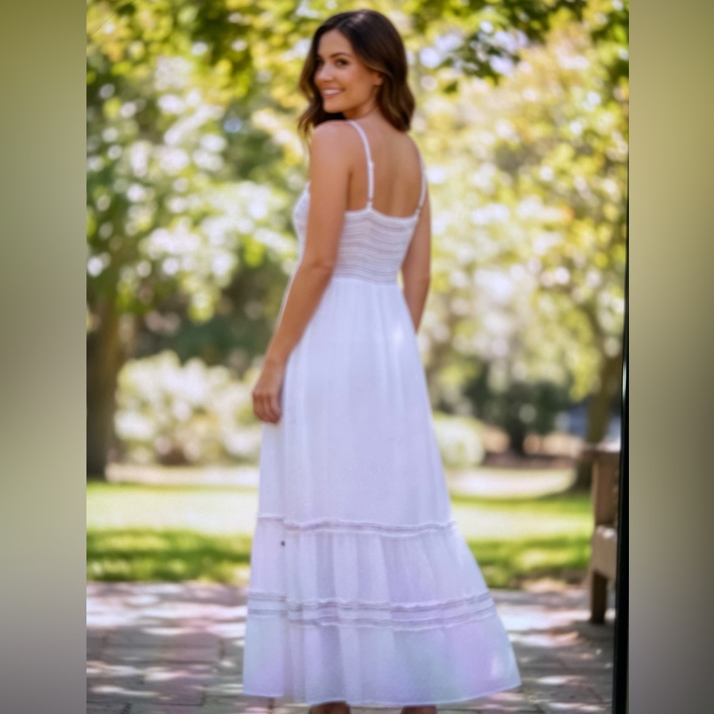 Cato White Sleeveless Maxi Dress with Lace Bodice